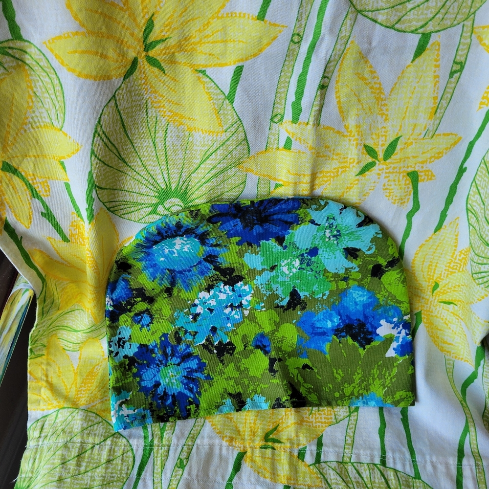 Vintage Fabrics ~ Floral ~ Tea Cozy? ~ Window Treatment? ~ Crafts ~ Repurpose